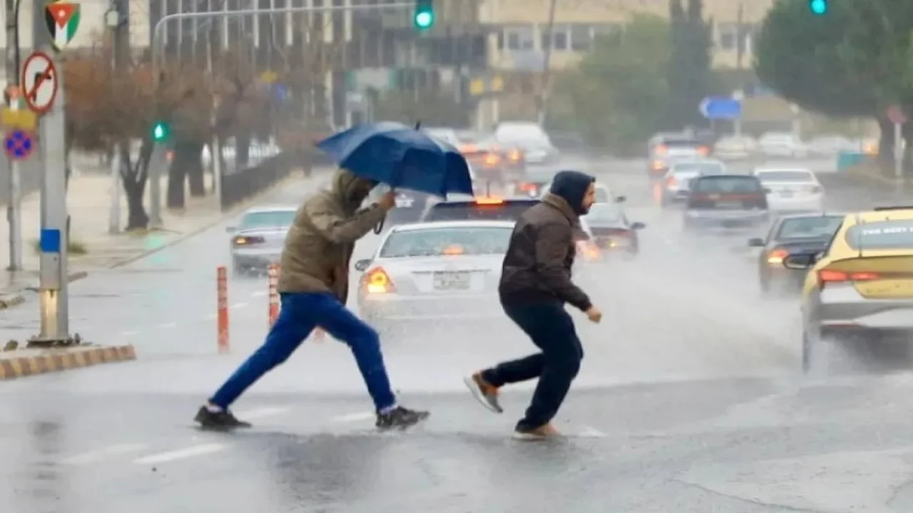 تحذير من الأرصاد الجوية الأردنية بشأن منخفض جوي وسيول قوية يوم السبت